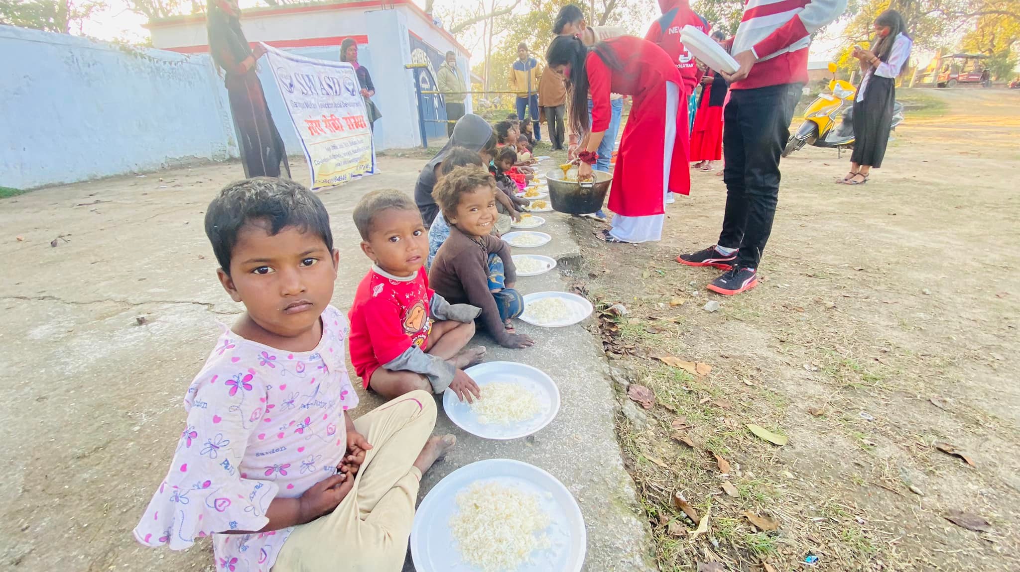 /media/swasd/1NGO-00693-Samarpan Welfare Association Social Development(SWASD)-Contact us-Free meals for children..jpg